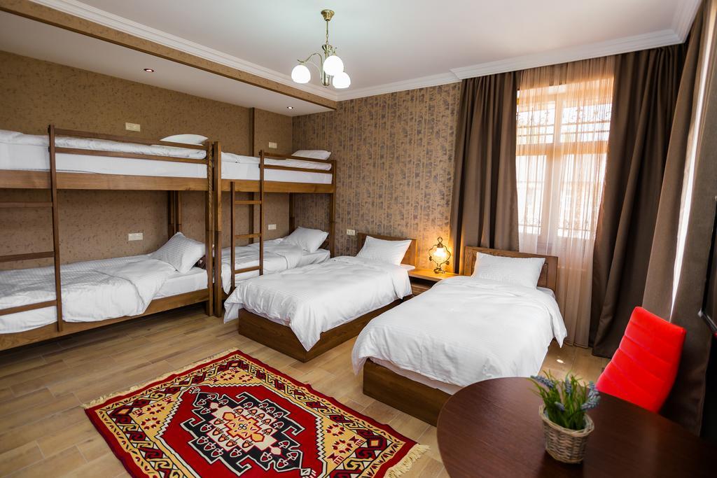 Metekhi'S Galavani Hotel Tbilissi Chambre photo