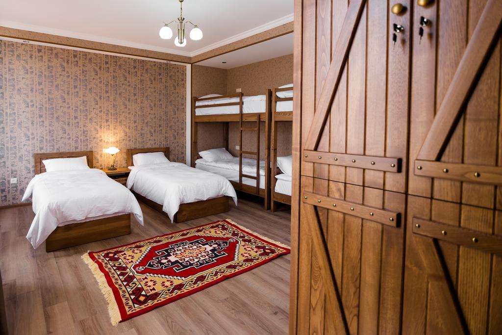 Metekhi'S Galavani Hotel Tbilissi Chambre photo