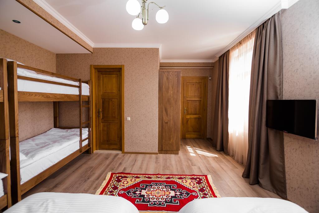 Metekhi'S Galavani Hotel Tbilissi Extérieur photo
