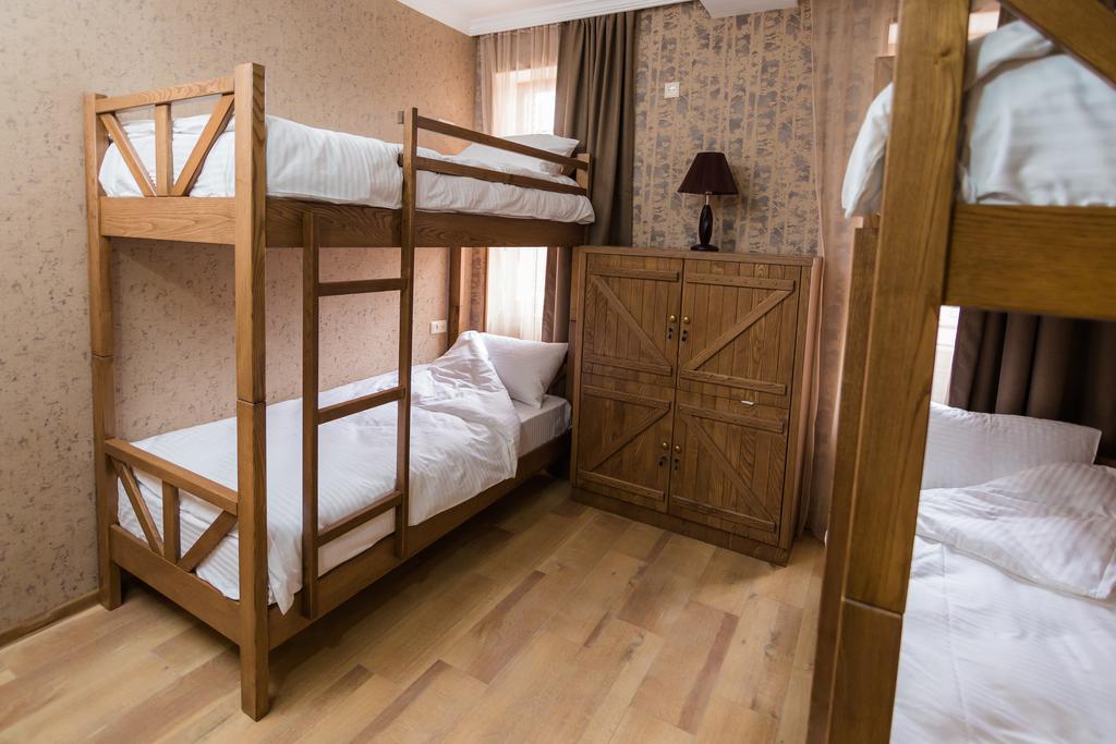 Metekhi'S Galavani Hotel Tbilissi Extérieur photo
